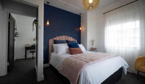 Three-Bedroom Deluxe Apartment