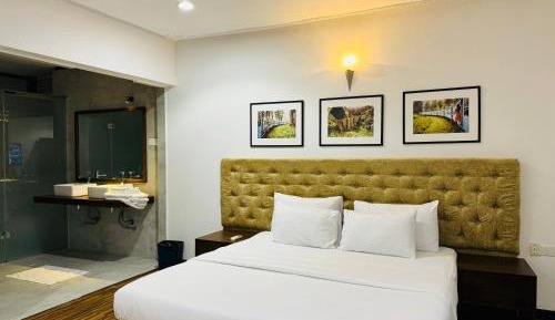 Deluxe King Room