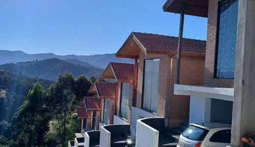 Suite with Mountain View