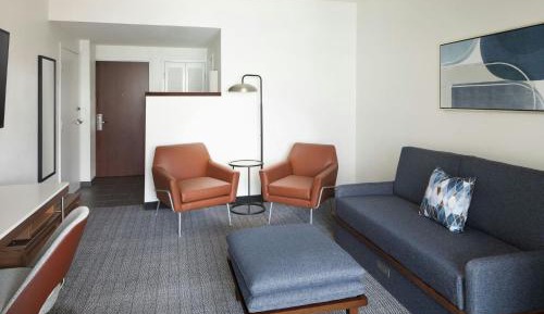 One-Bedroom King Suite