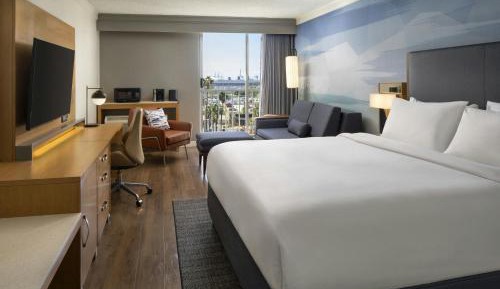 King Room with Sofa Bed and Harbor View