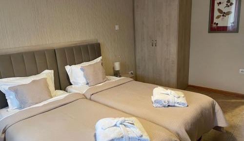 Twin Room with Balcony