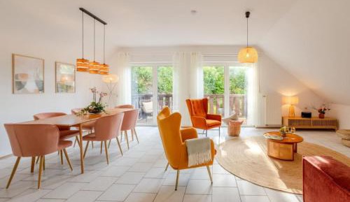 One-Bedroom Apartment with Balcony