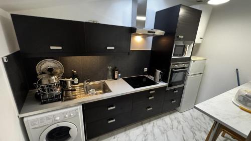 Deluxe One-Bedroom Apartment with City View