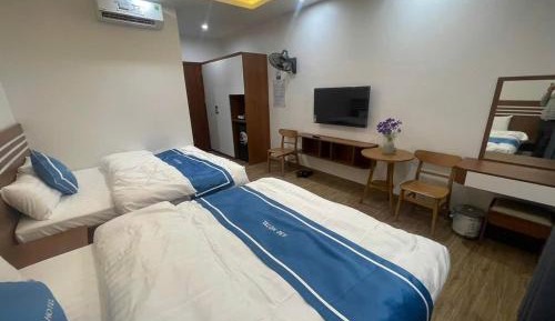 Twin Room with Private Bathroom