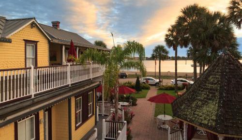 Queen Room with Spa Bath (Bridge of Lions)