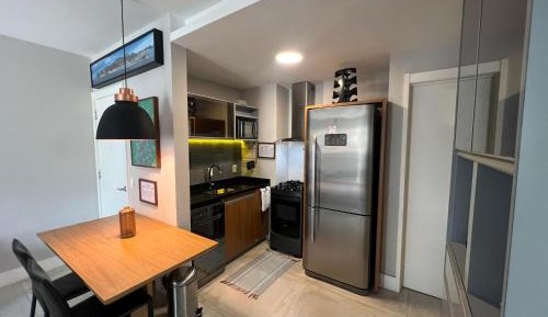 Apartment with Mountain View