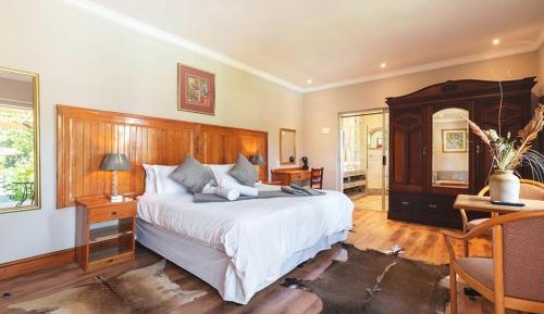 Superior King Suite