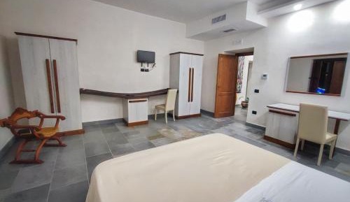 Two-Bedroom Suite