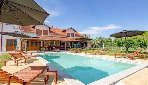 Four-Bedroom Holiday Home