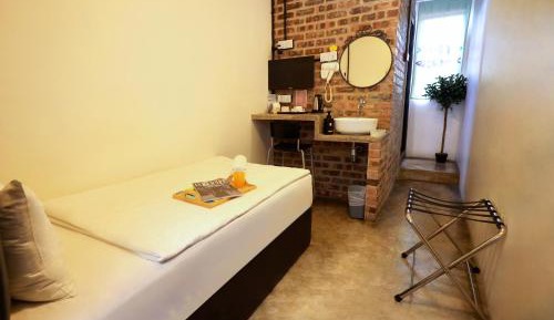 Single Room with Private Bathroom