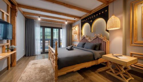 Deluxe King Room