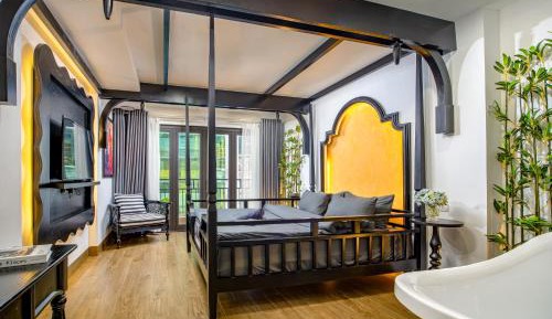 Deluxe Double Room with Bath