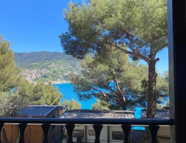 Bungalow with Sea View