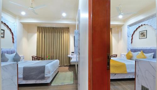 Deluxe Queen Room with Two Queen Beds