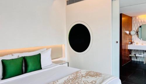 Luxury Double or Twin Room with 25% Discount on Food & Beverage services  