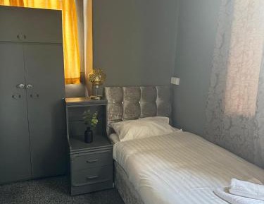 Single Room with External Bathroom