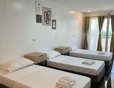 Triple Room with Shared Toilet