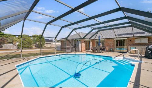 Four-Bedroom Holiday Home