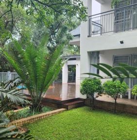Apartment with Garden View