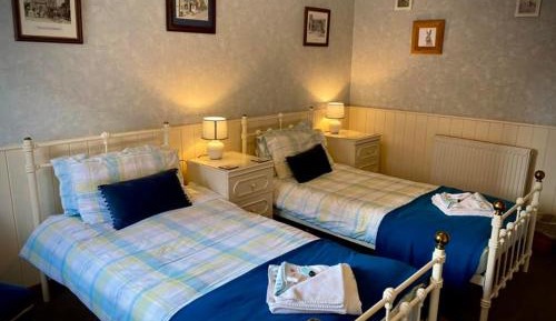 Deluxe Double Room with Shower