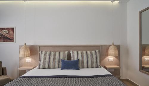 Twin/Double Room Inland View
