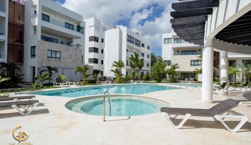 Three-Bedroom Premium Apartment with Balcony