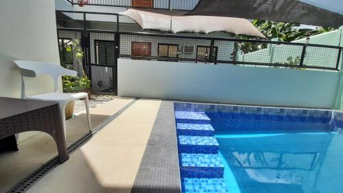 One-Bedroom Apartment with Garden