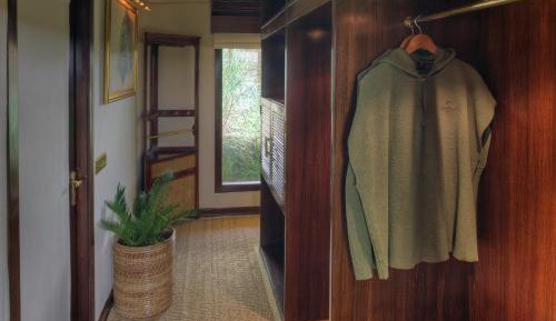 Royal Sher Suite 