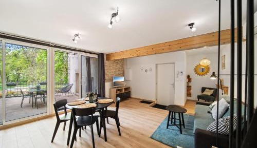 Apartment with Terrace