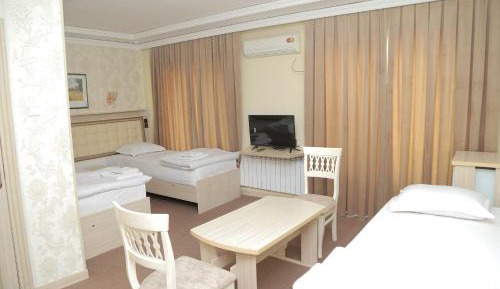 Triple Room with City View