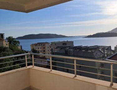 Two-Bedroom Apartment with Balcony and Sea View