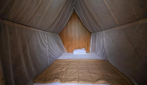 Standard Double Room with Shared Bathroom