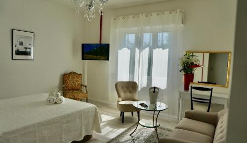 Double Room with Private External Bathroom
