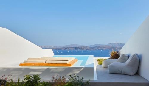 Signature Suite with Absolute-Infinity Heated Private Pool