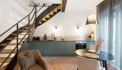 Superior One-Bedroom Apartment