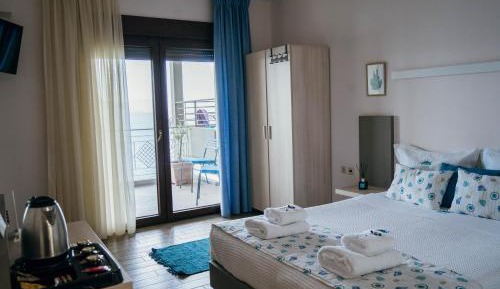 Triple Room with Sea View