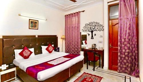 Standard King Room