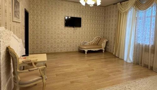 King Room with Balcony