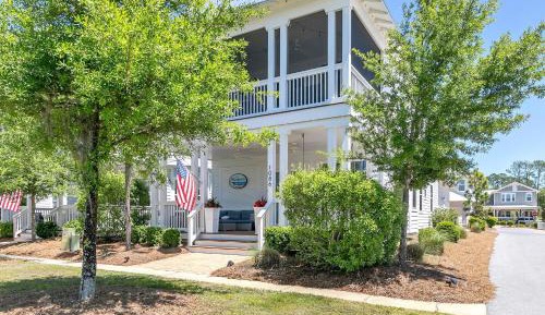 Four-Bedroom Holiday Home