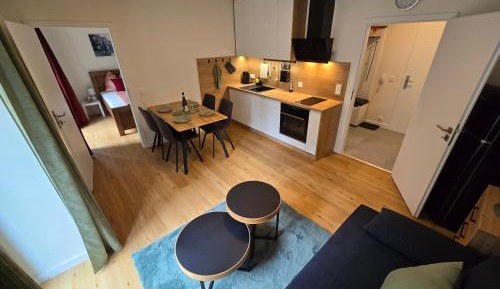 One-Bedroom Apartment