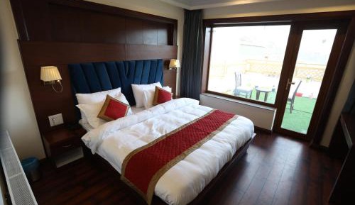 Deluxe Double Room with Balcony
