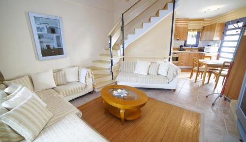 Three-Bedroom Holiday Home 