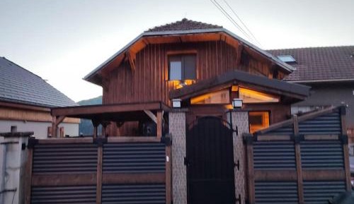 Three-Bedroom Holiday Home 