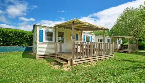 Three-Bedroom Superior Apartment