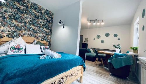 Quadruple Room with Private Bathroom