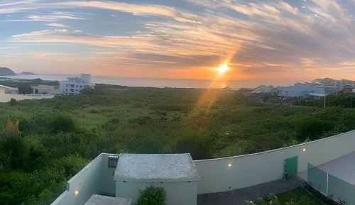 Two-Bedroom Apartment with Balcony and Sea View