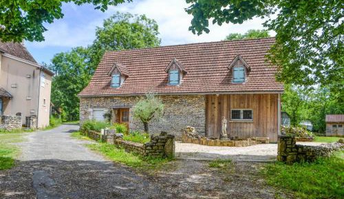 Three-Bedroom Vacation Home 