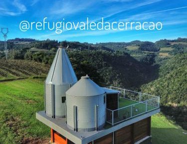 Suite with Mountain View