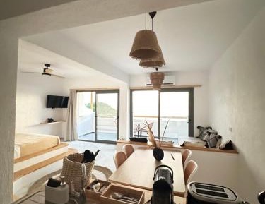 Deluxe Triple Room with Sea View